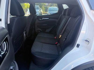 Nissan Qashqai 1.6 DIG-T Acenta (16)