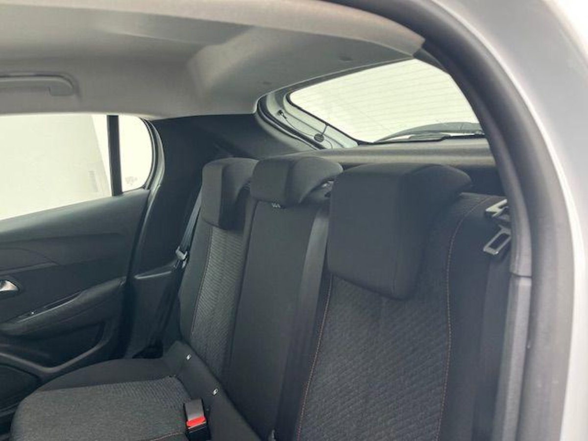 Peugeot 208 1.2 puretech Active s&s 75cv (5)