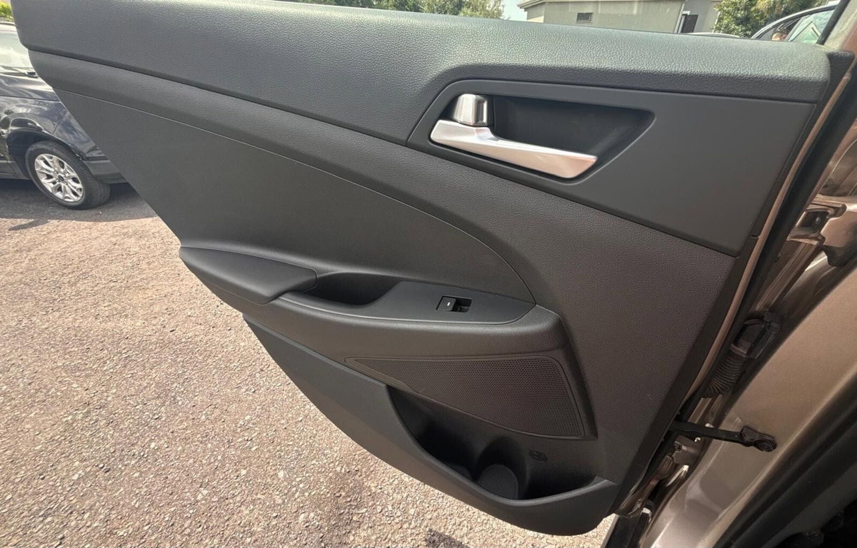 Hyundai Tucson 1.6 CRDi XTech (12)