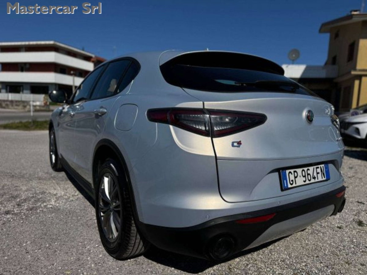 Alfa Romeo Stelvio 2.2 t Veloce Q4 210cv auto (5)