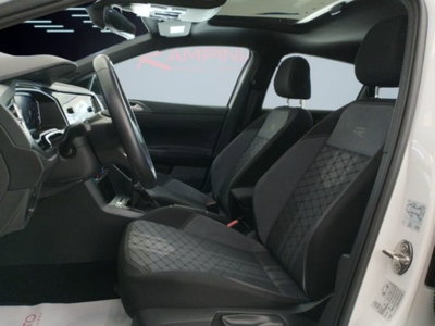 Volkswagen Taigo 1.0 tsi R-Line 115cv (15)