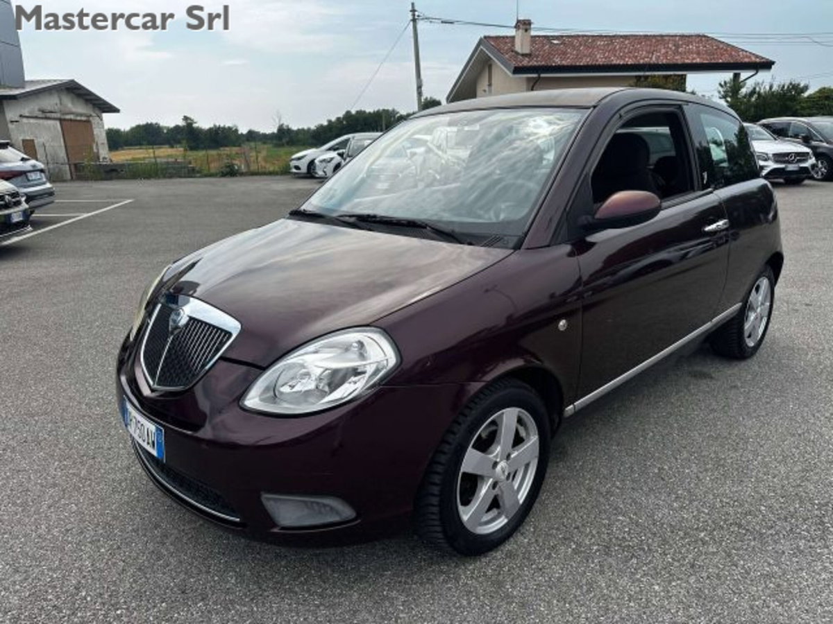 Lancia Ypsilon 1.2 Oro Plus