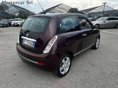 Lancia Ypsilon 1.2 Oro Plus (3)
