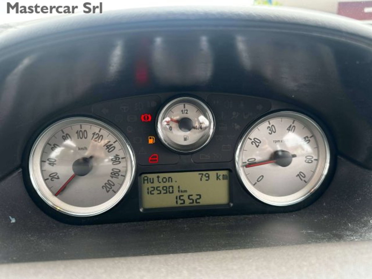 Lancia Ypsilon 1.2 Oro Plus (8)