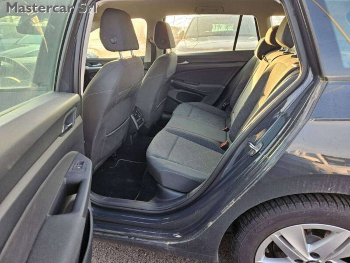 Volkswagen Golf Variant 1.0 TSI EVO Life (12)