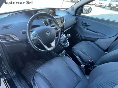 Lancia Ypsilon 1.0 FireFly 5 porte S&S Hybrid Ecochic Gold (10)