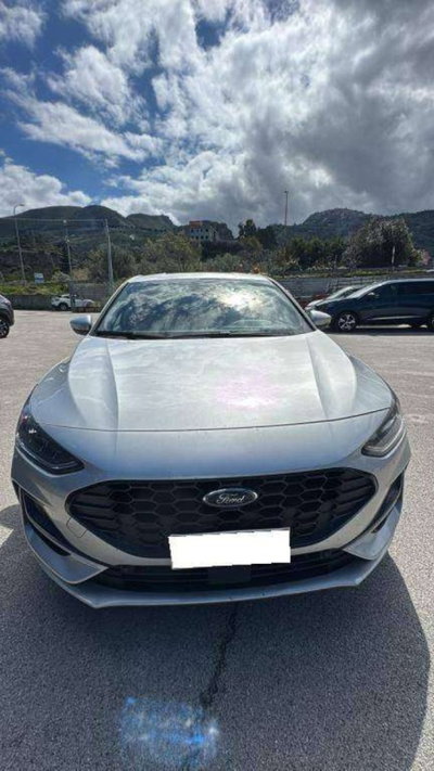 Ford Focus 1.0t ecoboost h ST-Line 155cv powershift (2)
