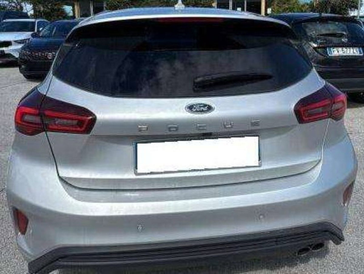 Ford Focus 1.0t ecoboost h ST-Line 155cv powershift (5)