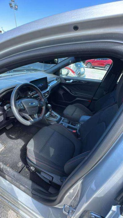 Ford Focus 1.0t ecoboost h ST-Line 155cv powershift (7)