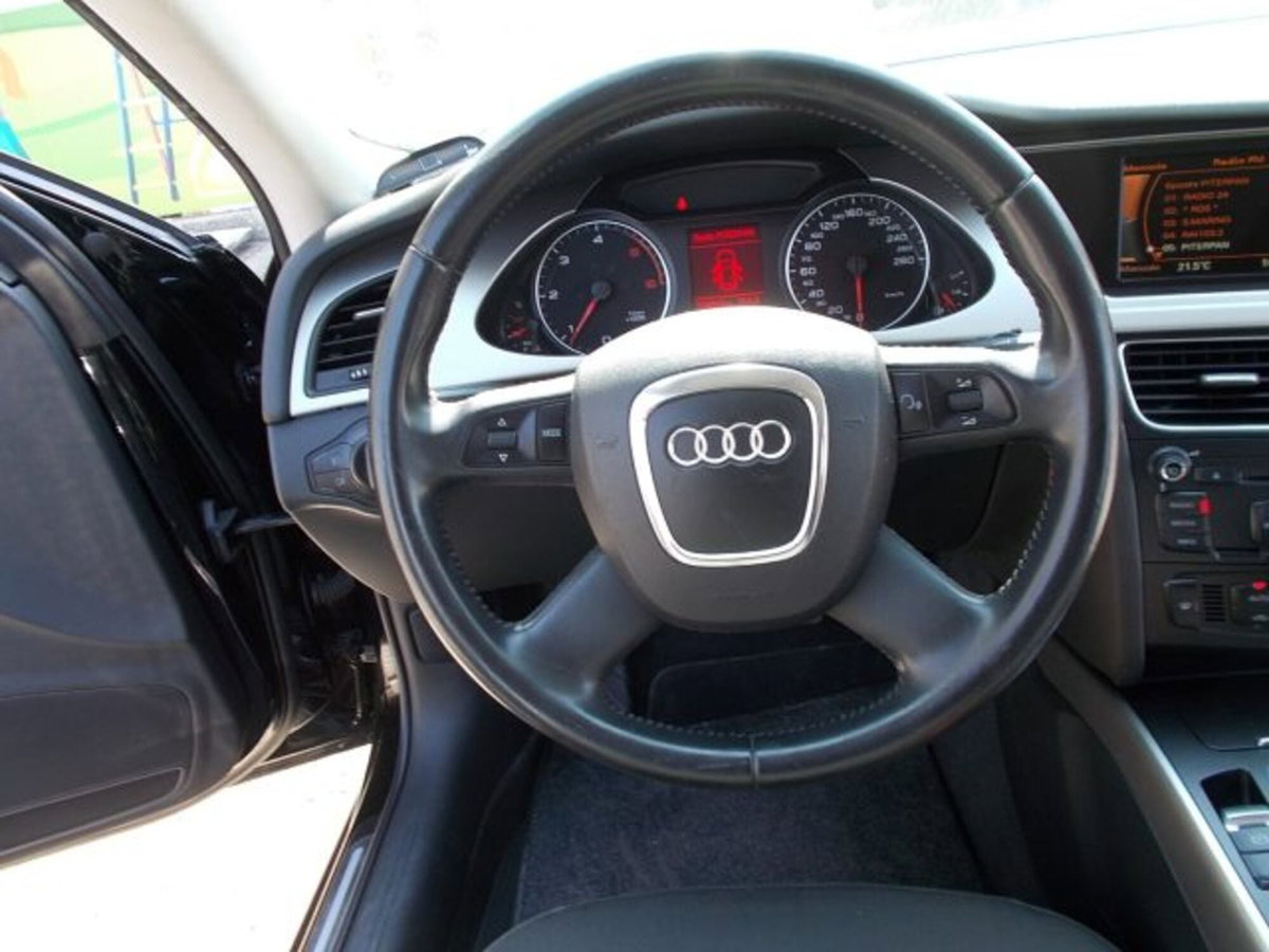 Audi A4 Avant 2.0 TDI 143 CV F.AP. multitronic (10)