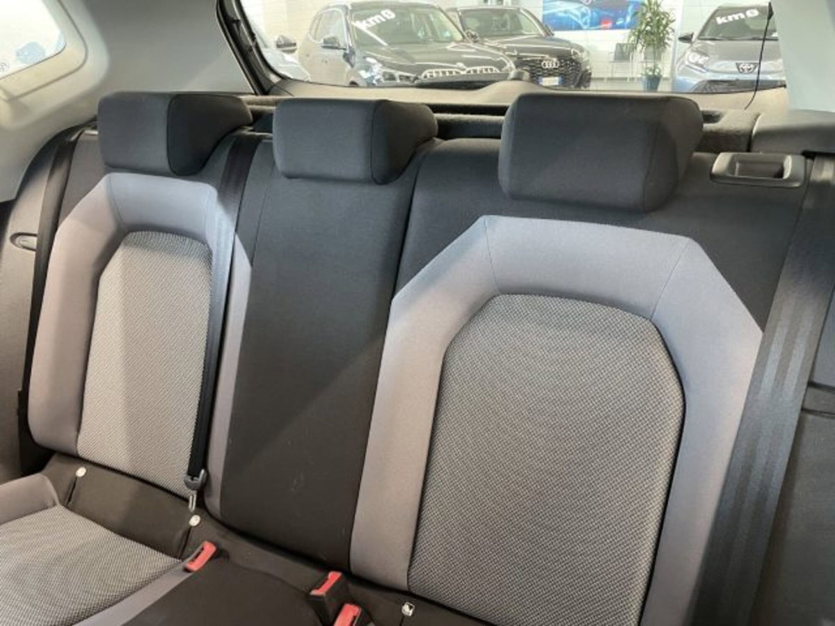 SEAT Arona 1.0 ecotsi Style 95cv (10)