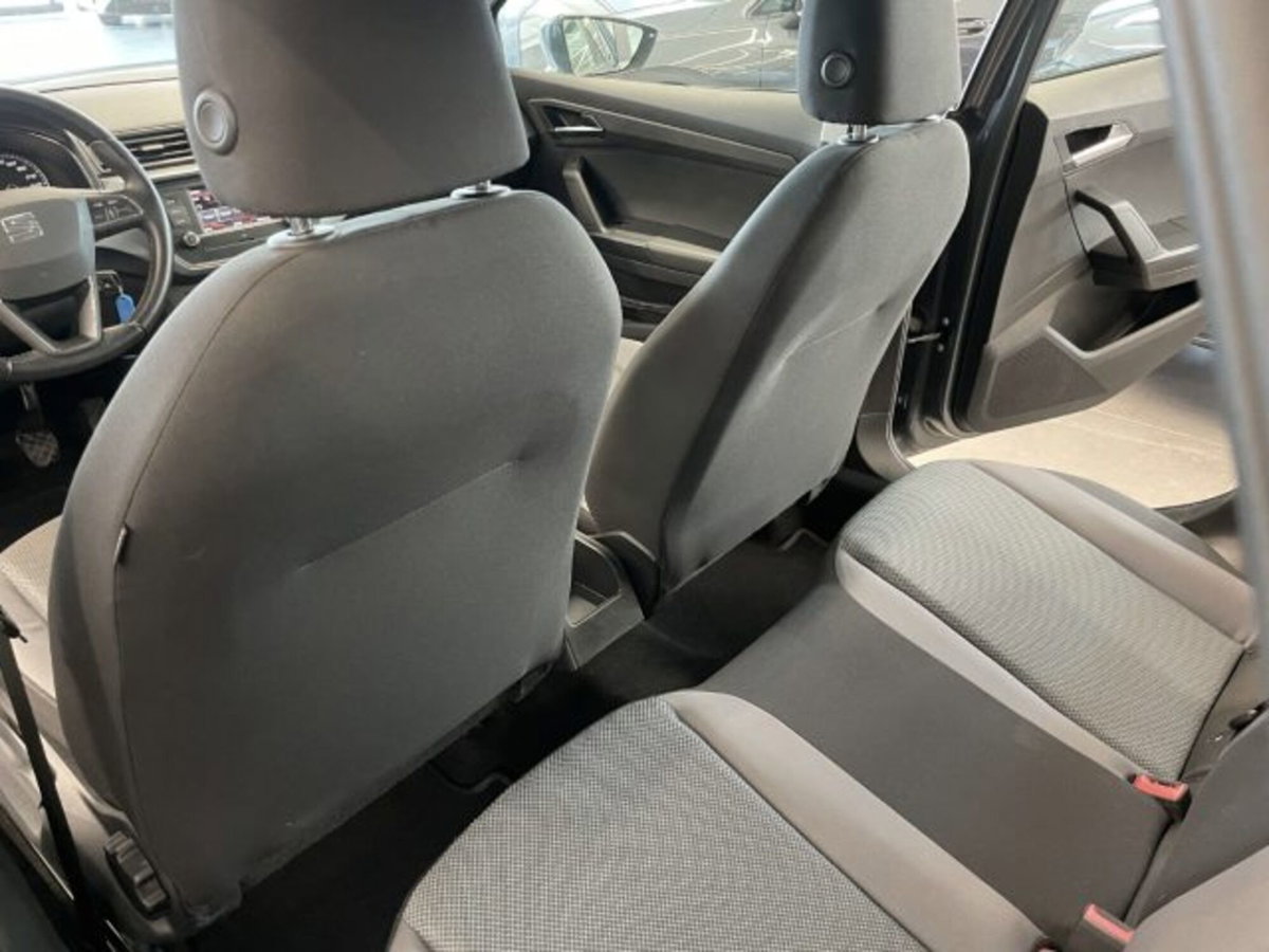 SEAT Arona 1.0 ecotsi Style 95cv (9)