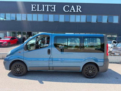 Opel Vivaro Furgone 27 2.0 CDTI 120CV PC-TN Combi 9 posti Easytronic Fap (3)