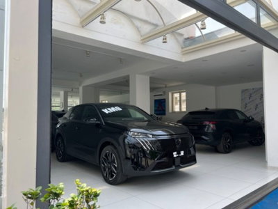 Peugeot 3008 1.2 hybrid GT Exclusive 145cv e-dcs6 (17)