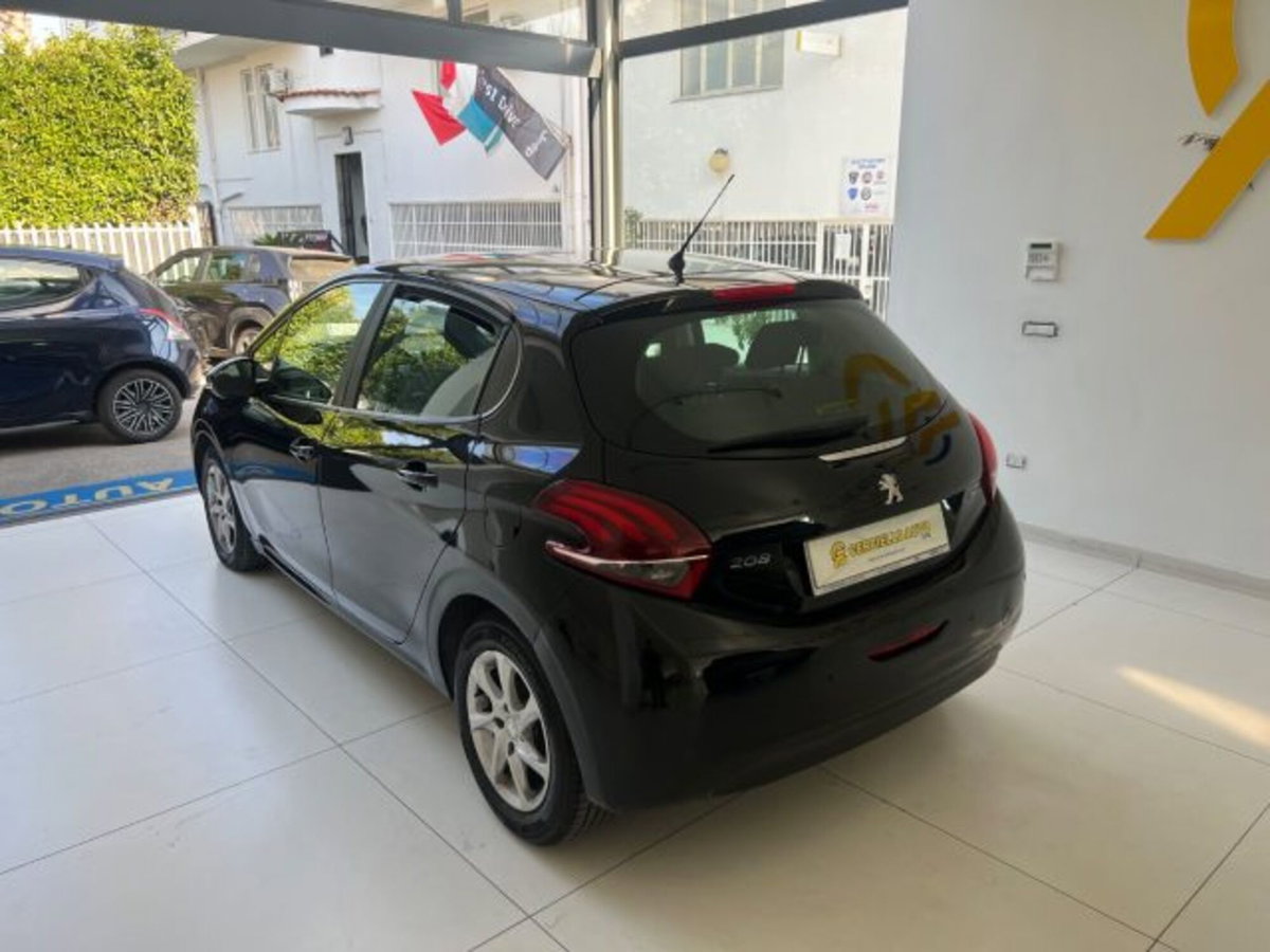 Peugeot 208 75 5 porte Active (10)