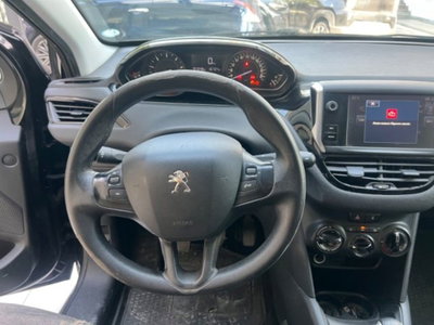 Peugeot 208 75 5 porte Active (20)