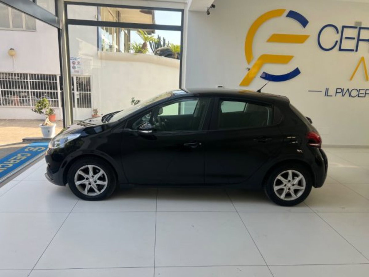Peugeot 208 75 5 porte Active (9)