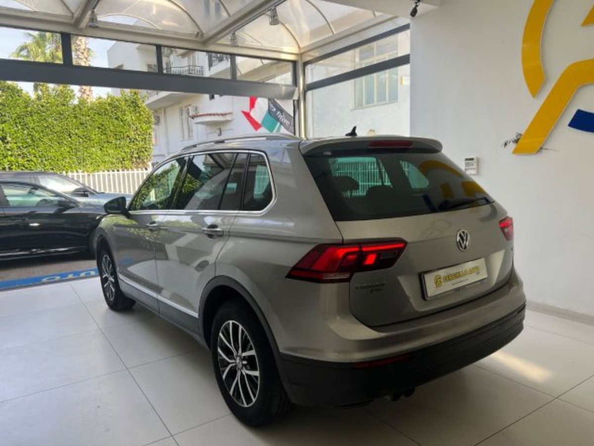 Volkswagen Tiguan 1.6 TDI SCR Style BlueMotion Technology (14)
