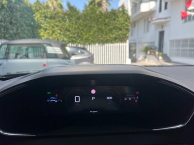 Peugeot 2008 BlueHDi 130 S&S EAT8 Allure Pack (15)