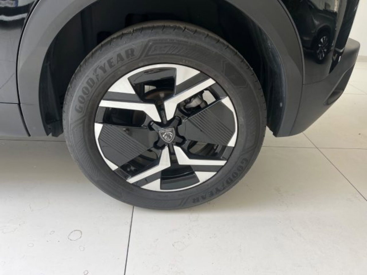 Peugeot 2008 BlueHDi 130 S&S EAT8 Allure Pack (7)