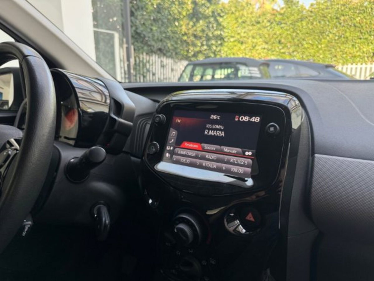 Peugeot 108 72 5 porte Allure (12)