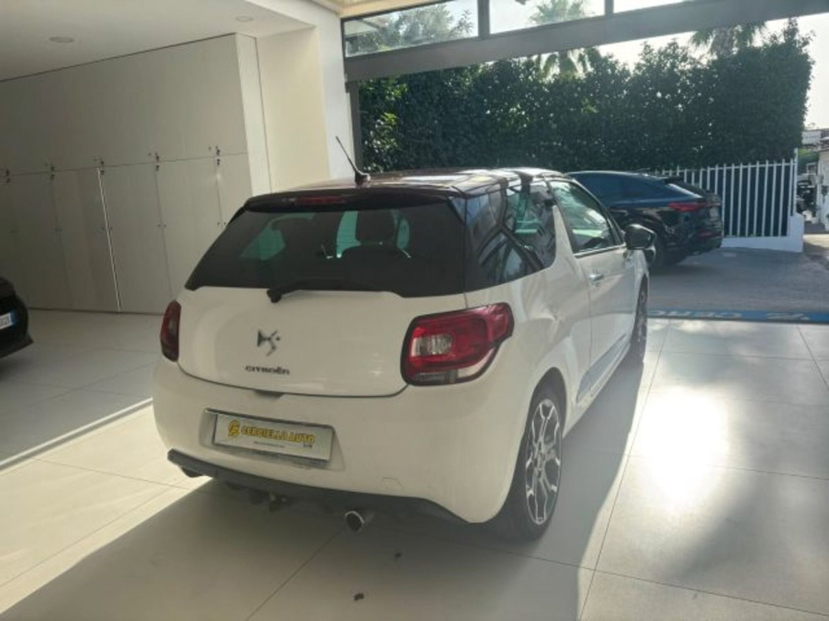 Ds DS 3 Coupé DS 3 1.4 HDi 70 Chic (10)