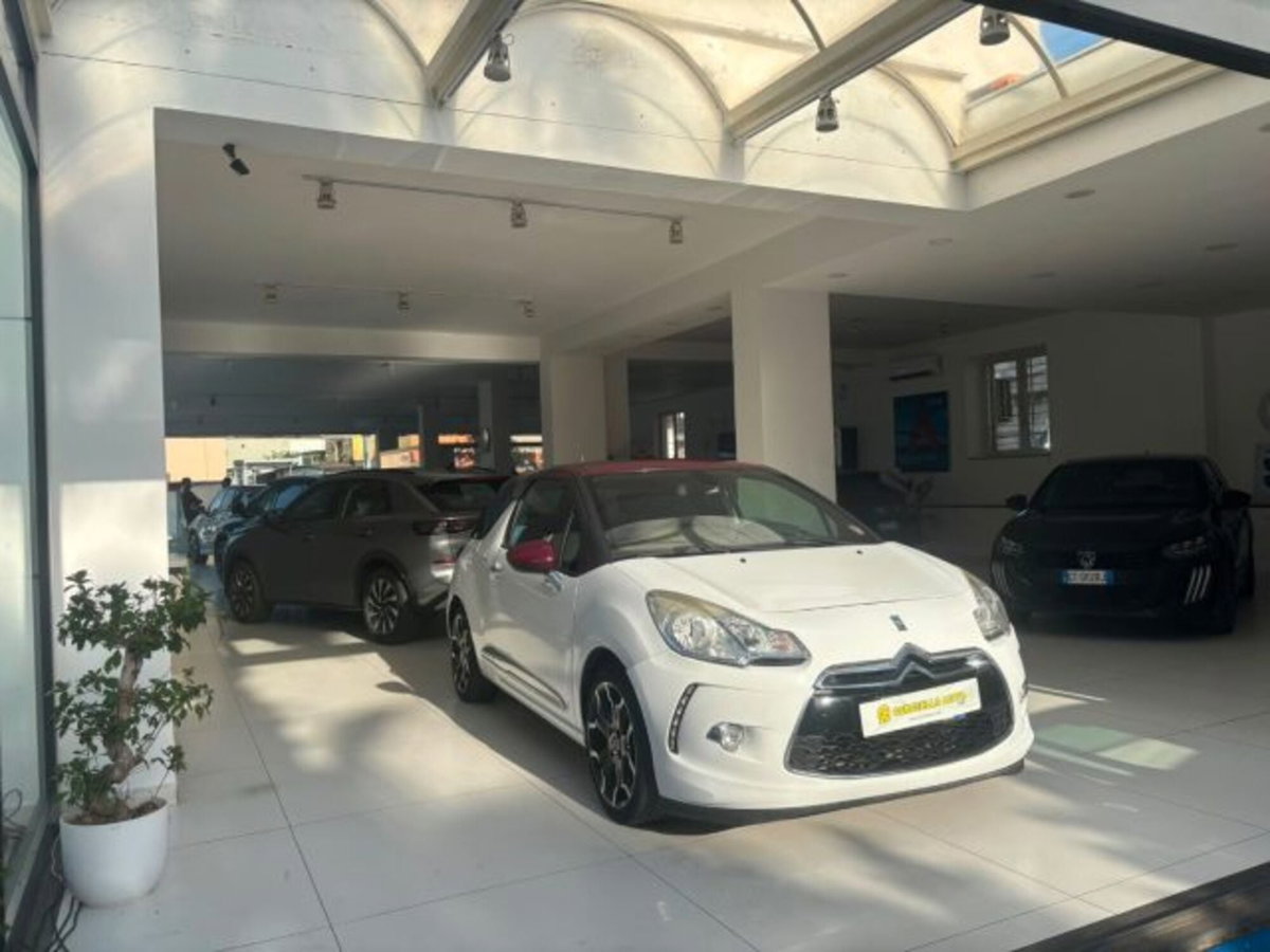 Ds DS 3 Coupé DS 3 1.4 HDi 70 Chic (8)