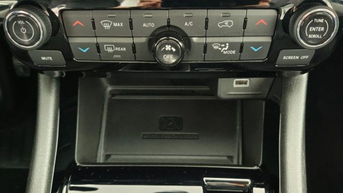 Jeep Compass 1.6 Multijet II 2WD Limited (12)