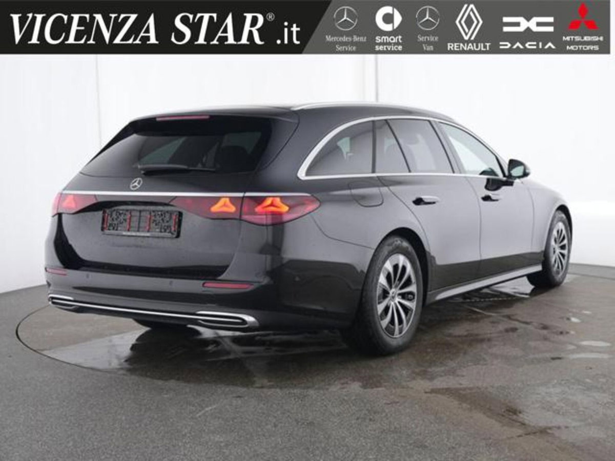 Mercedes-Benz Classe E Station Wagon 220 d Exclusive Premium Plus auto (3)