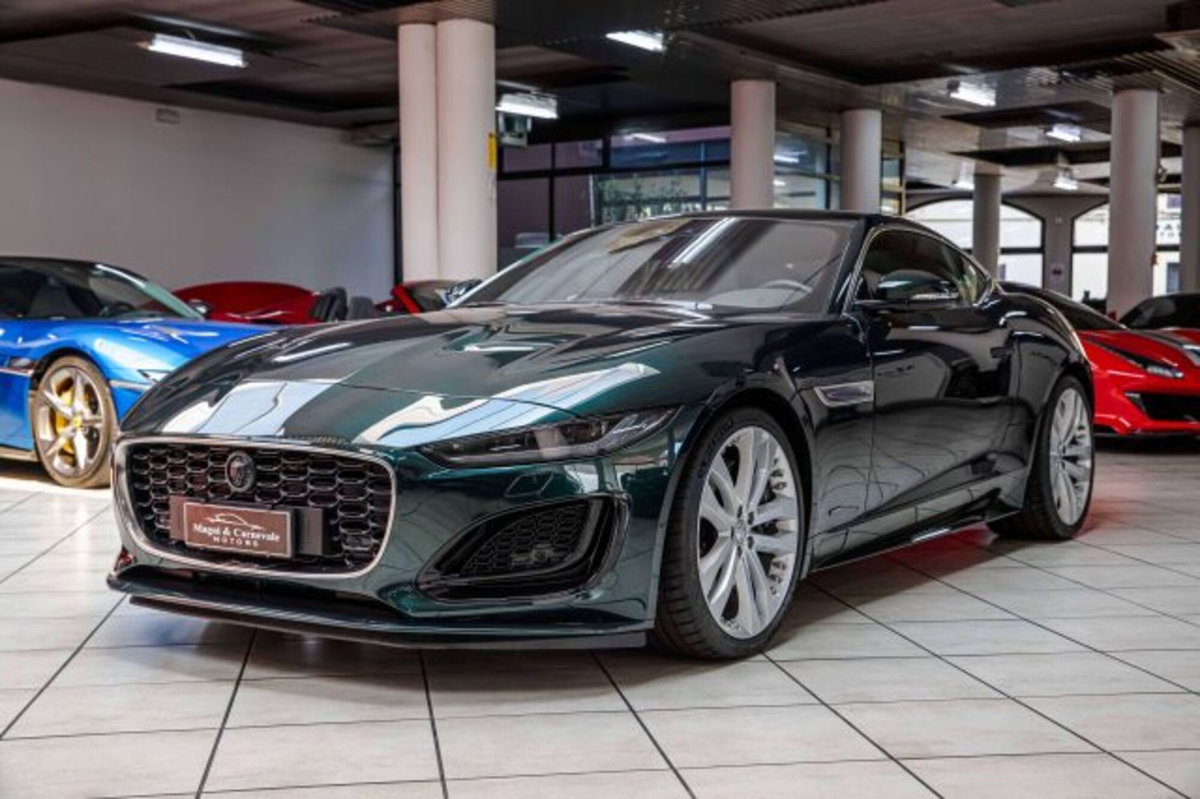 Jaguar F-Type Coupé 5.0 V8 450 CV aut Coupé R-Dynamic Black (3)