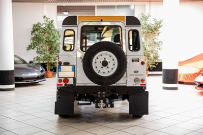 Land Rover Defender 90 2.2 TD4 Station Wagon Limited Edition N1 (7)