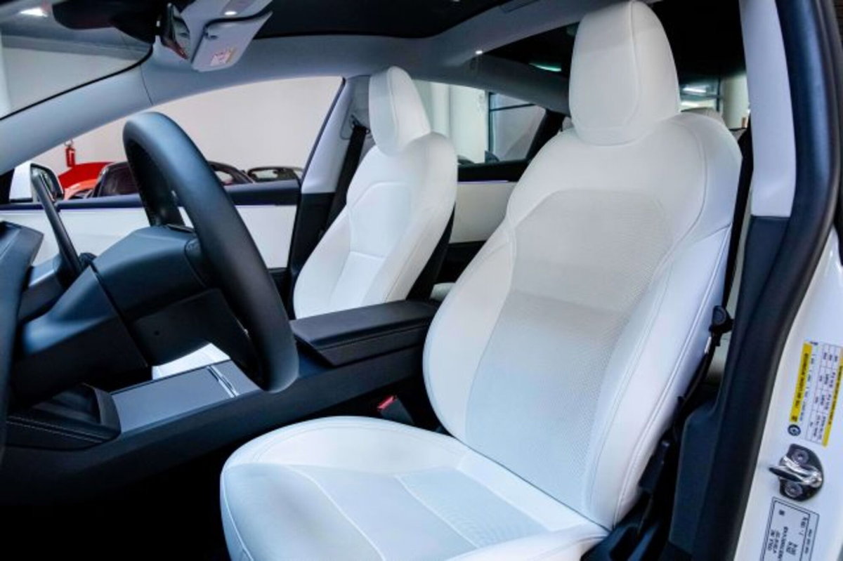 Tesla Model 3 Model 3 Long Range RWD (14)