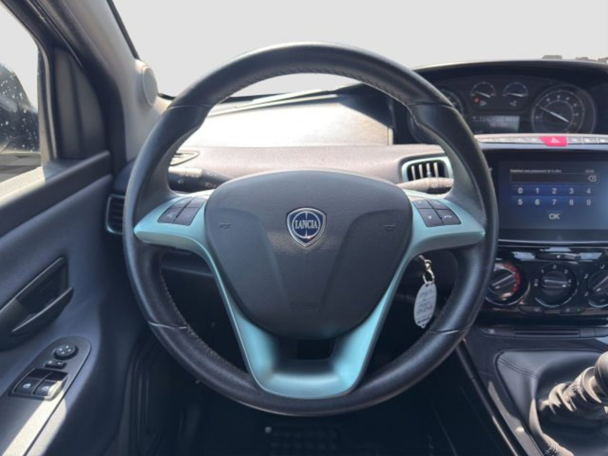 Lancia Ypsilon 1.0 FireFly 5 porte S&S Hybrid Gold Plus (12)
