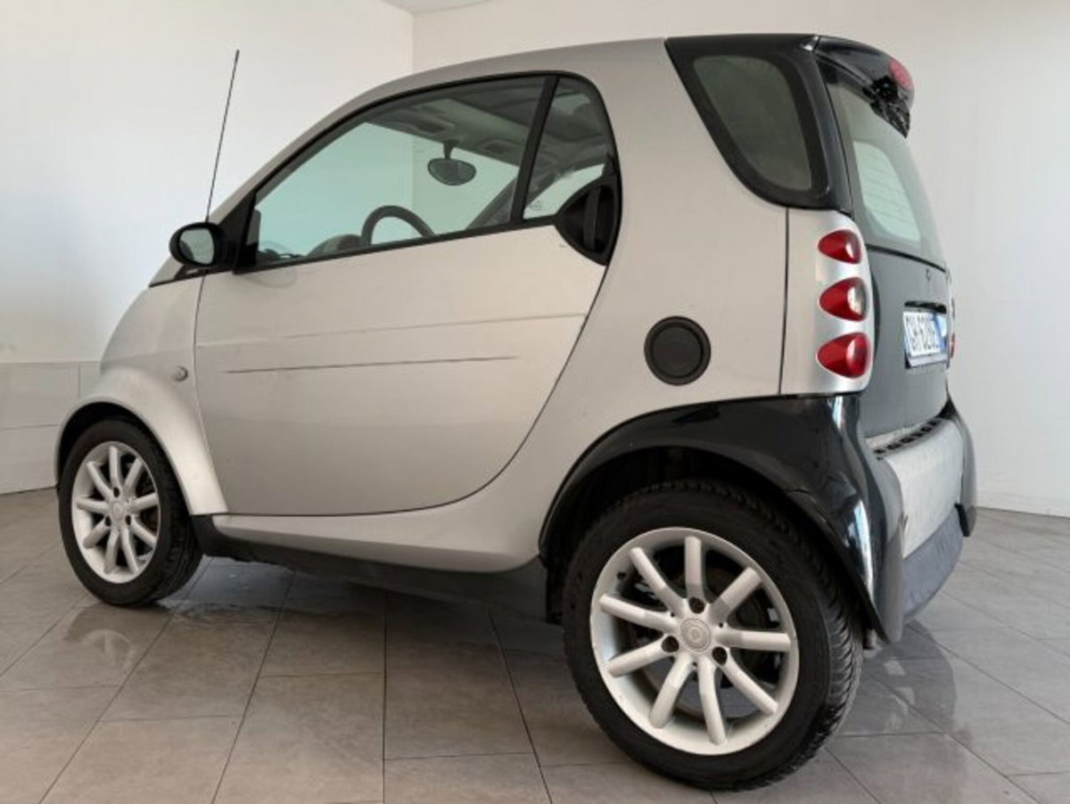 smart Fortwo 700 coupé grandstyle (45 kW) (5)