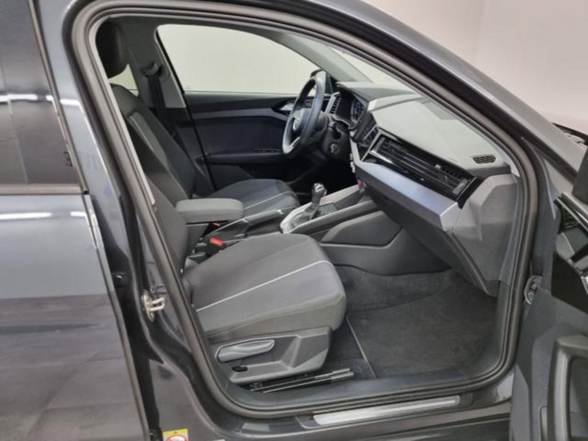 Audi A1 Sportback 25 TFSI S tronic Admired (9)