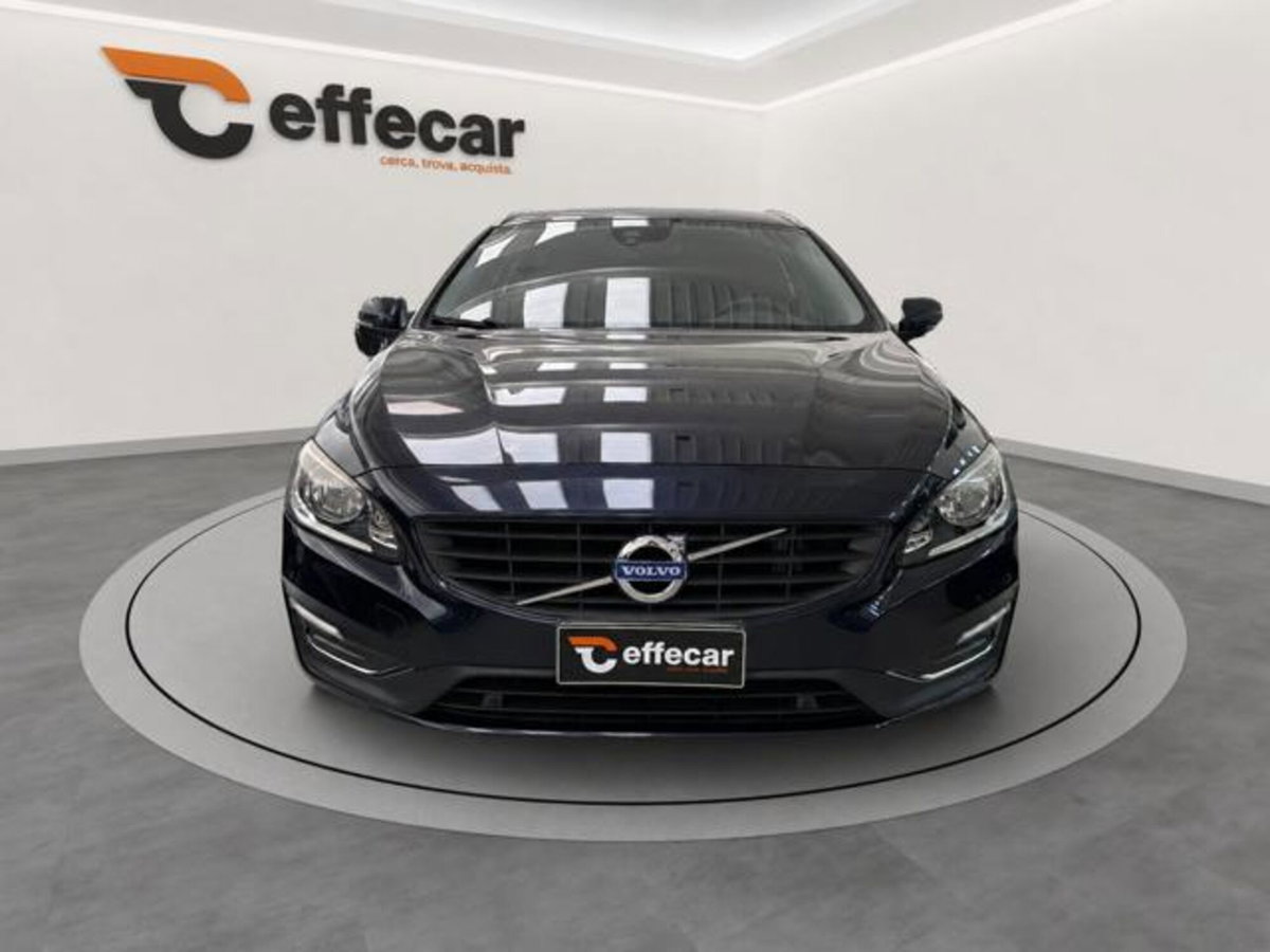 Volvo V60 D2 Geartronic Volvo Ocean Race N1 (2)