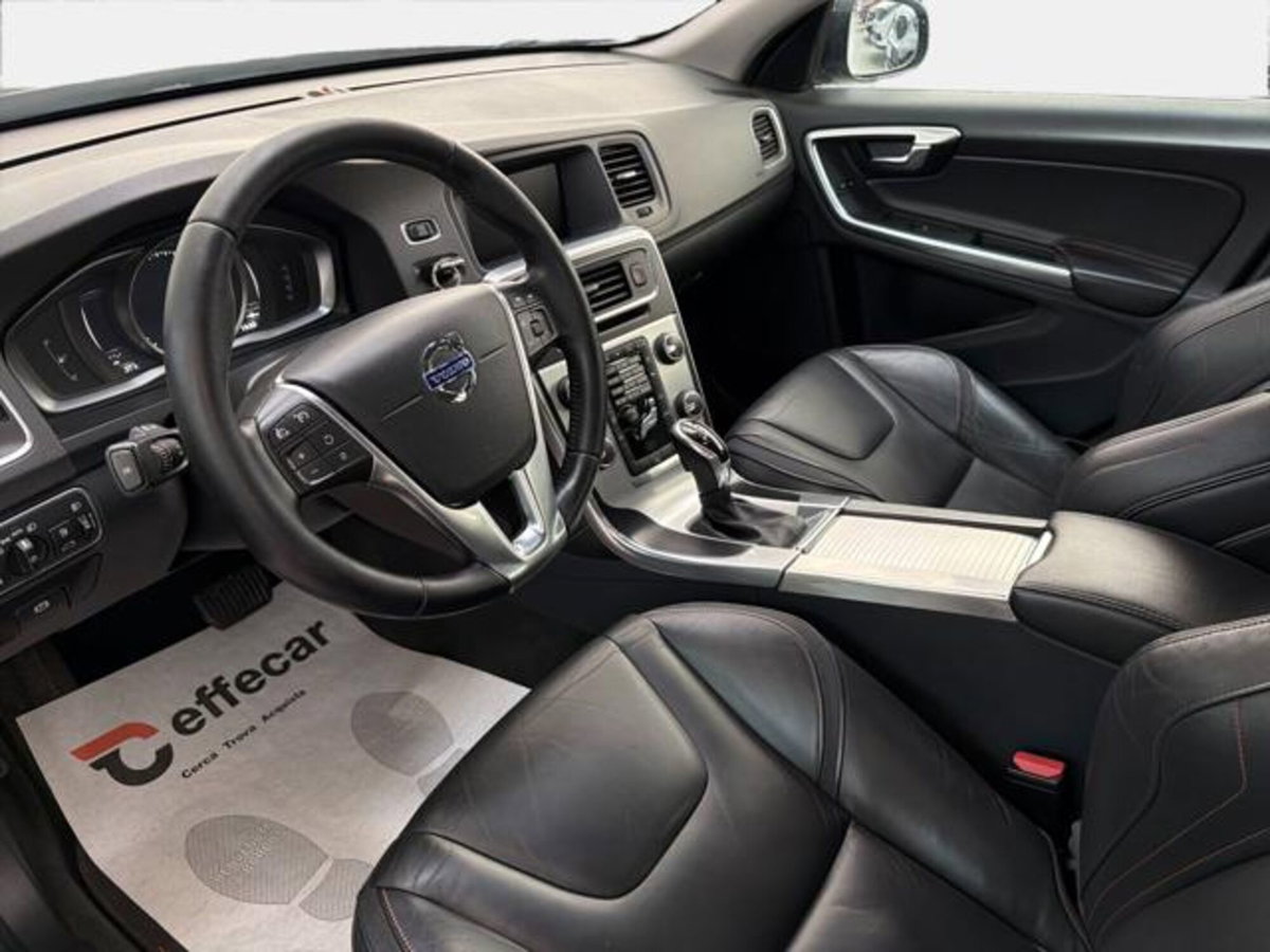 Volvo V60 D2 Geartronic Volvo Ocean Race N1 (8)