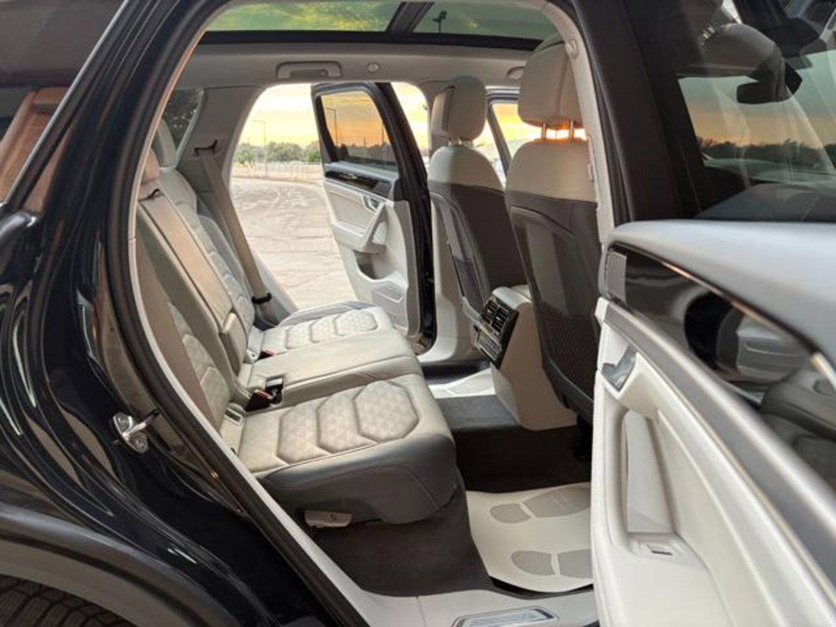 Volkswagen Touareg 3.0 V6 TDI SCR Elegance (13)