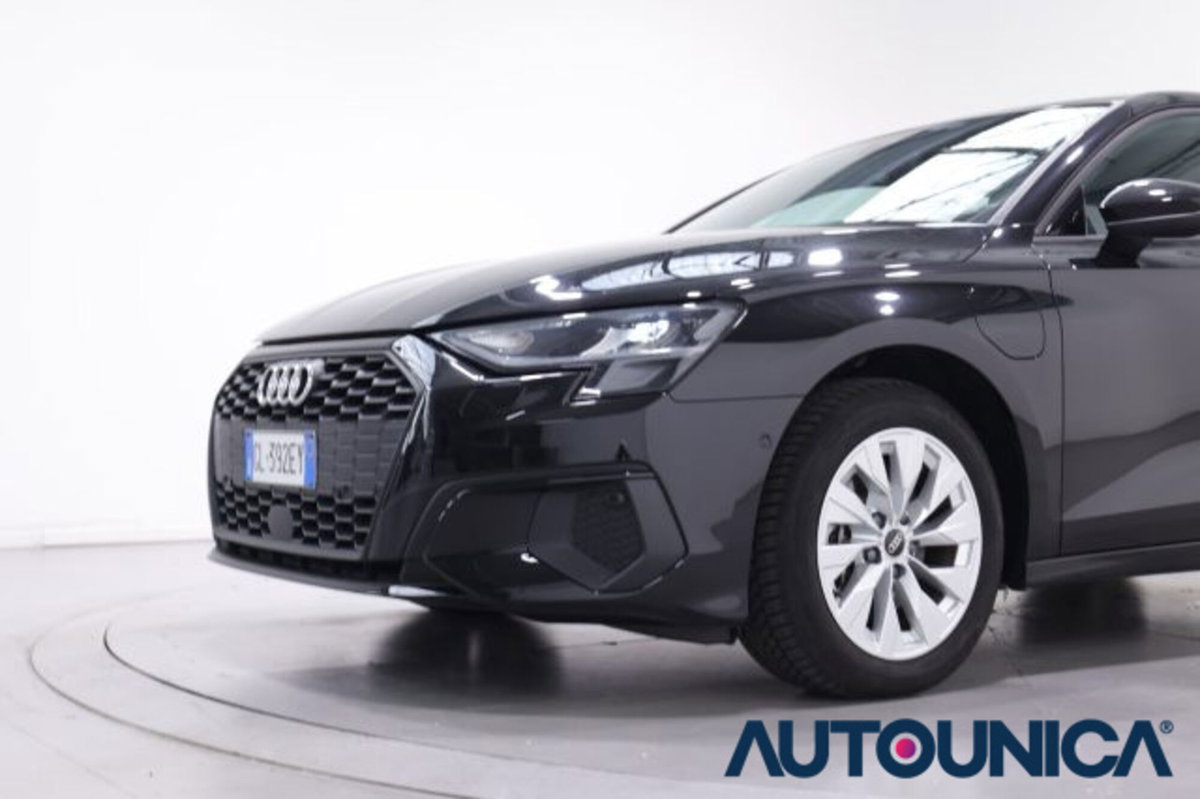 Audi A3 Sportback 40 TFSI e S tronic Business Advanced (11)