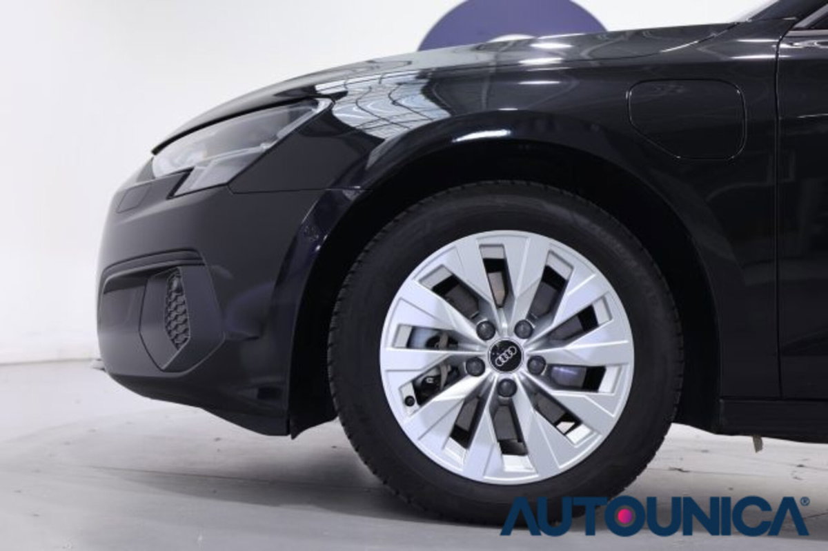 Audi A3 Sportback 40 TFSI e S tronic Business Advanced (17)