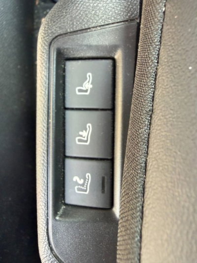 Lancia Ypsilon 1.2 mhev Edizione Cassina e-dct (11)