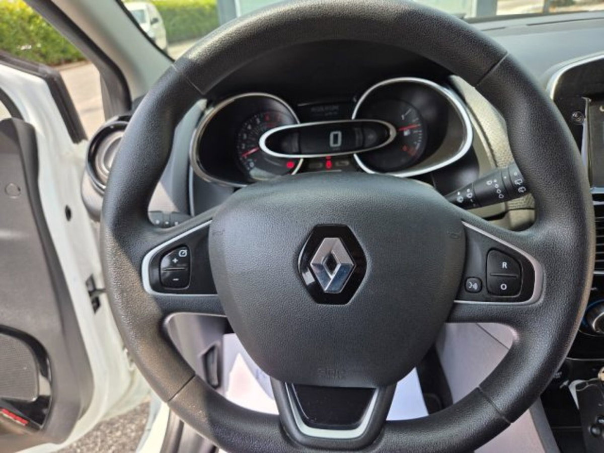 Renault Clio TCe 12V 90 CV GPL 5 porte Business (11)