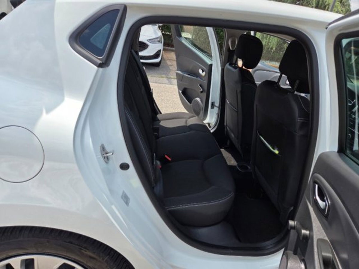 Renault Clio TCe 12V 90 CV GPL 5 porte Business (18)