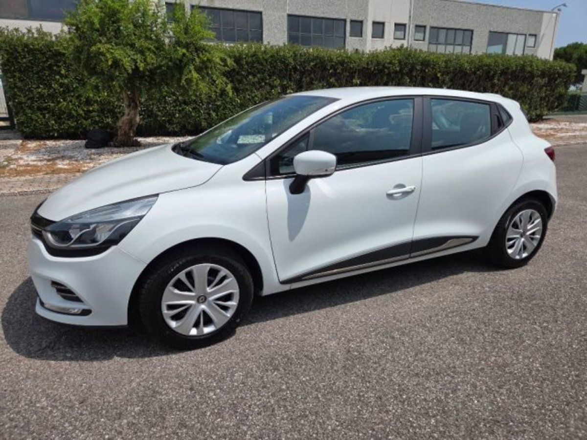 Renault Clio TCe 12V 90 CV GPL 5 porte Business (6)