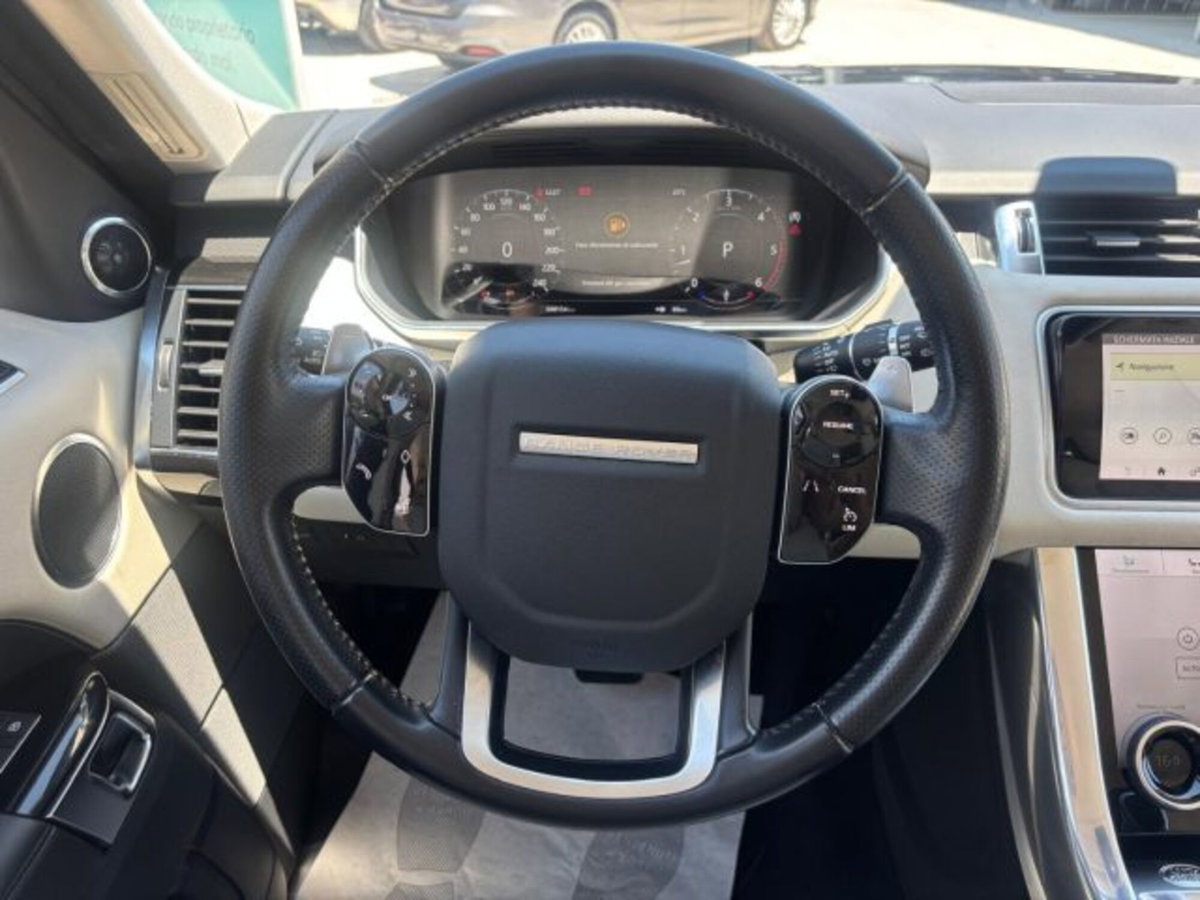 Land Rover Range Rover Sport 3.0D l6 249 CV HSE Dynamic Stealth (12)