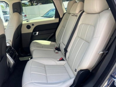 Land Rover Range Rover Sport 3.0D l6 249 CV HSE Dynamic Stealth (13)