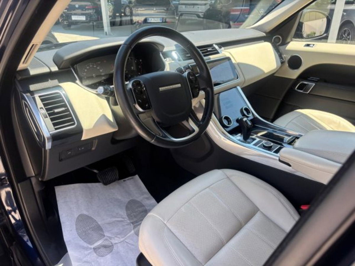 Land Rover Range Rover Sport 3.0D l6 249 CV HSE Dynamic Stealth (18)