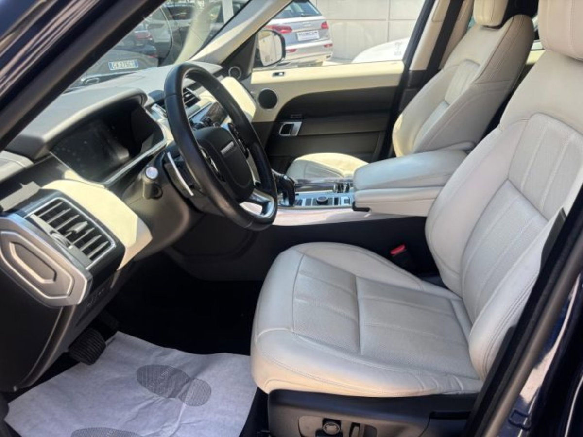 Land Rover Range Rover Sport 3.0D l6 249 CV HSE Dynamic Stealth (8)