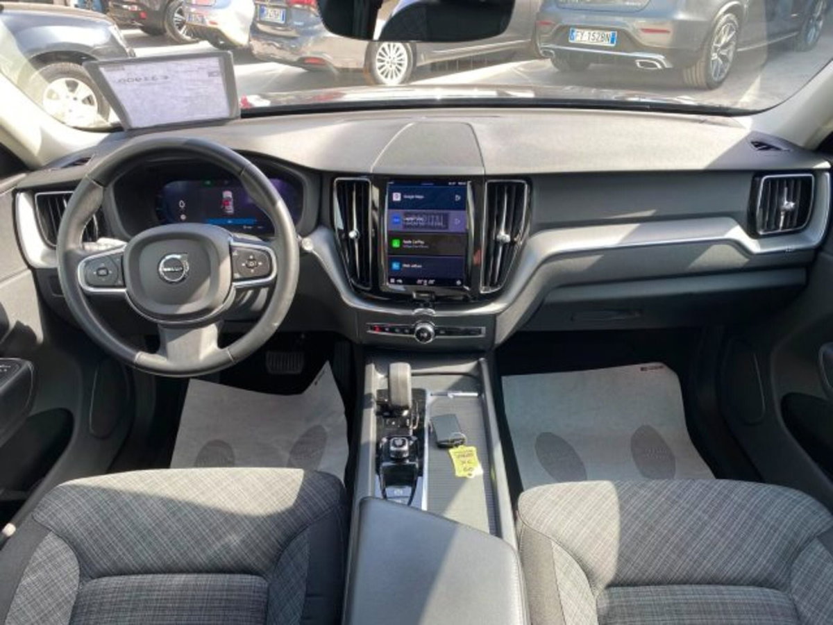 Volvo XC60 B4 automatico Essential (11)