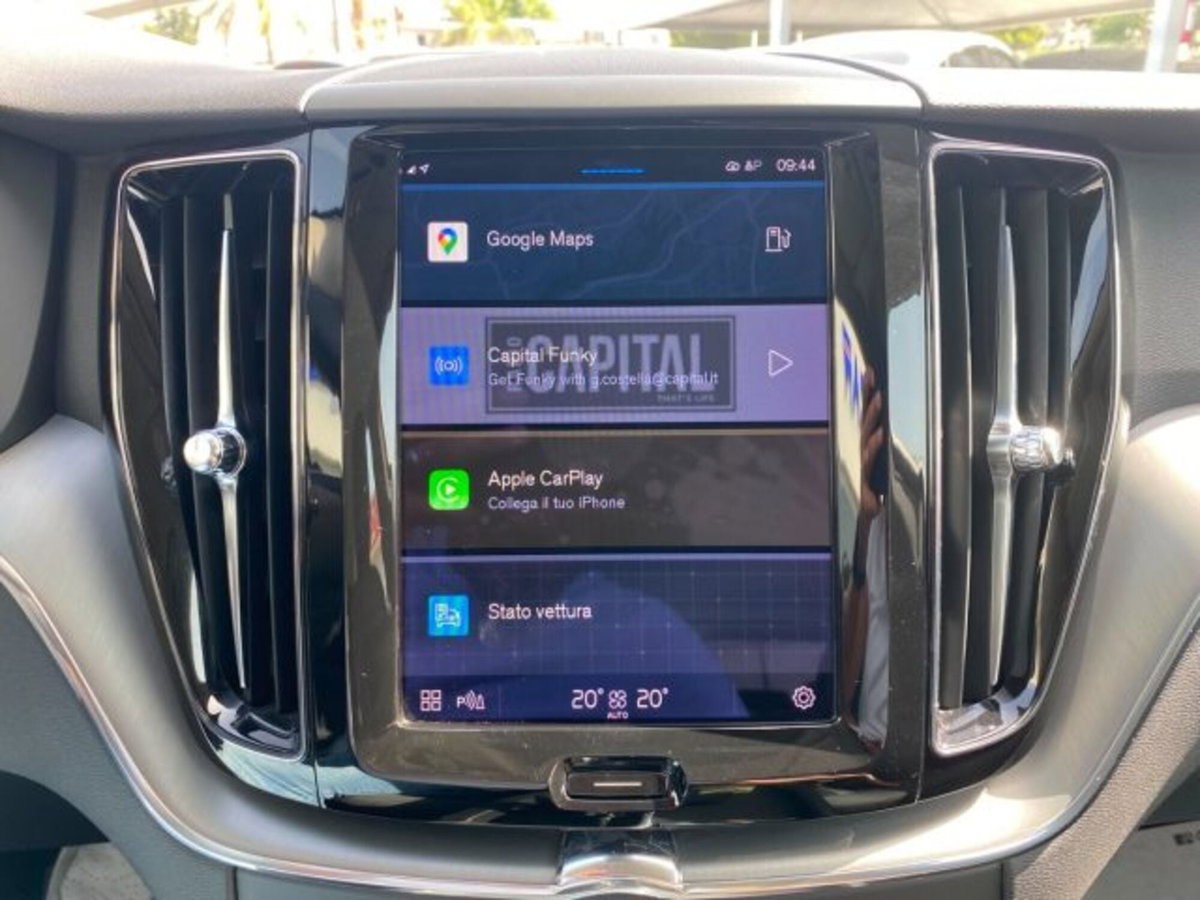 Volvo XC60 B4 automatico Essential (13)